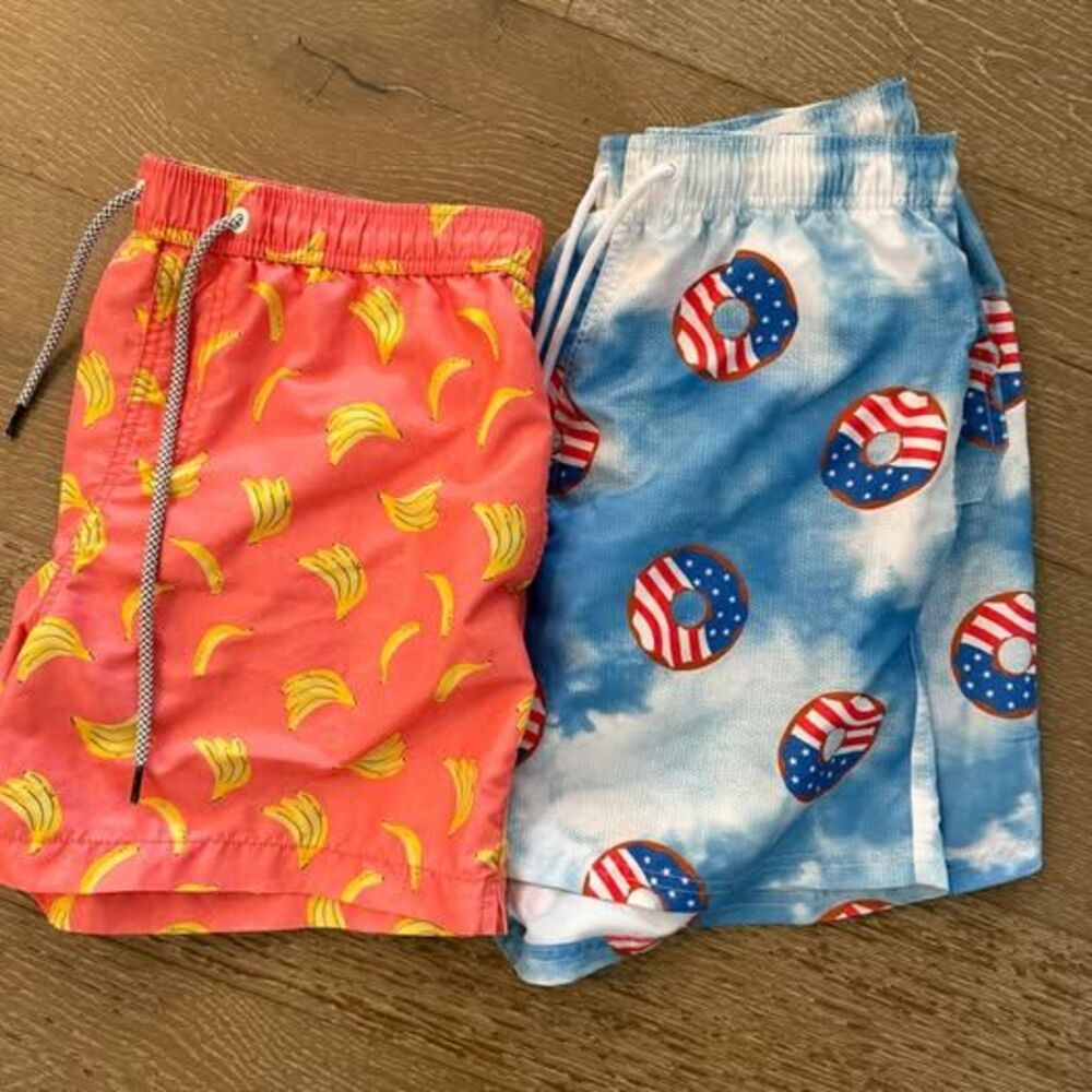 Lot of 2 Colorful Mens Swim Trunks Board Shorts Bananas and Americana Size Med